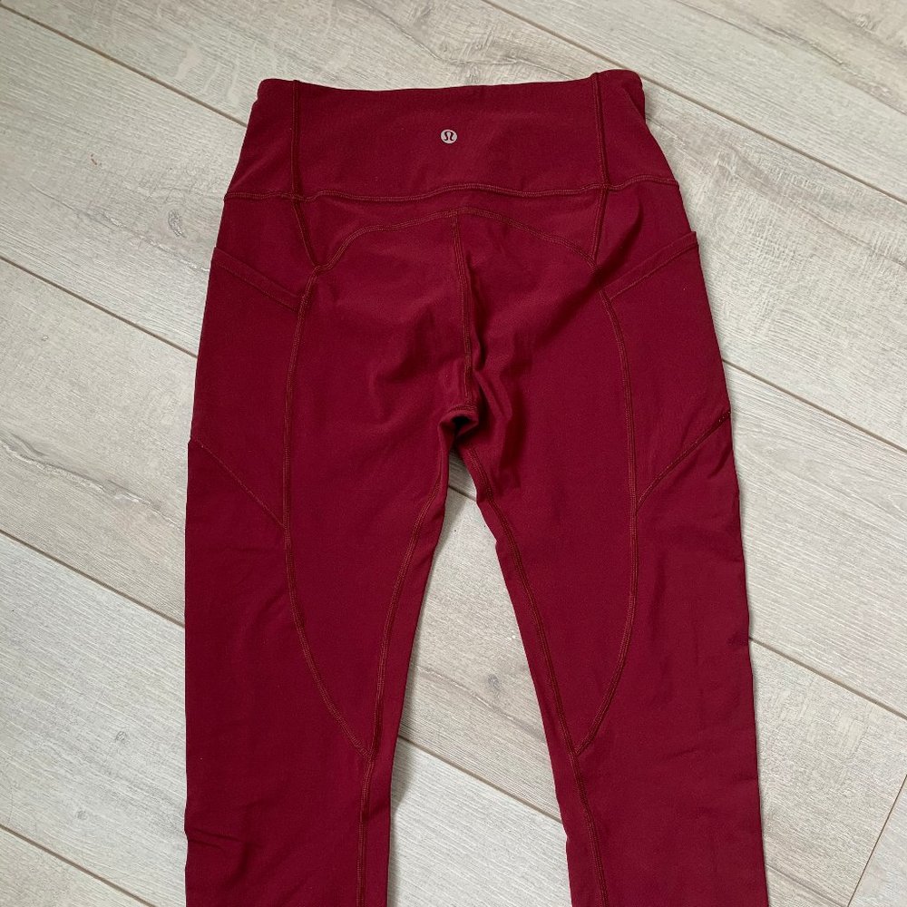 lululemon burgundy highrise legging WORN ONCE s. 8